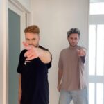João Pedro Bernardes Instagram - Até nós que não sabemos dançar, tivemos que fazer a dança do momento 😂✌🏻 #trend #viral #comedy #tuga #portugal #musica #musicapopular