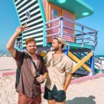 João Pedro Bernardes Instagram - 8 dias de 🤍🍸🌊🌞🍦 ps. a foto 9 está… 🥹👶🏼 . . . #caracoroablog #beach #lifestyle #outfit #youtuber #vlogger #explore #igersportugal #portugal #spain #visitspain #alicante #couple #lgbt Alicante, España
