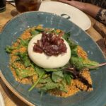 João Pedro Bernardes Instagram - O que nos faz feliz: ❤️🥘💃🪩🍟 💤🌈😄 E a ti? O que faz feliz? Deixa um emoji nos comentários 🫶🏻 . . . #caracoroablog #madrid #visitmadrid #lifestyle #portugal #food #comida #foodies #couple #couplelgbt #lgbt #dragrace #dragraceespaña #granhoteldelasreinas #travel Madrid, Spain