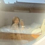 Jo Yoo-jin Instagram - 오늘 안동에 촬영하고 올라오는데 딱 한달 전에 안동에서 웨딩+스테이 촬영을 했었네 🤣 한달 사이 다양하게 많은 일들을 하고 그 사이에 필름 어워드 초대받아서 미국도 다녀옴 🖐🏻 #나잊지말라규