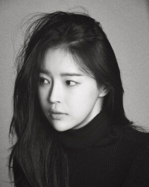 Jo Yoo-jin Instagram - 🍂🍂