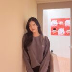 Jo Yoo-jin Instagram – ✨

#iltempo #일템포셀렉샵 POPUP store ✨ 

오늘까지 올데이휘낭시에 성수점에서
60% 할인 + 다양한 이벤트들 진행한다고 하니 
성수동 놀러가는 사람들은 꼭 방문해서 득템하기를 🥳