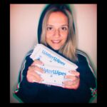 Joana França Instagram - *** ALERTA GIVEAWAY *** Vamos sortear um pack Waterwipes: 4x60 uds + bolsa + muda-fraldas a 3 vencedores(as)!!! As nossas toalhitas favoritas não podem só ser guardadas para nós e por isso queremos que vocês percebam, por experiência própria, o que estamos a falar! Eu e a Waterwipes vamos dar 1 semana para que vocês participem e tentem a vossa sorte com as toalhitas mais puras do mundo! Como? Da seguinte forma: 1 - tagga duas/dois amigas(os) nos comments deste post; 2 - Follow @joanafranca_oficial ; 3 - Follow @waterwipesportugal ; 4 - Podes participar as vezes que quiseres! 5 - Podes ainda partilhar este post nos teus stories taggando @joanafranca_oficial e @waterwipesportugal 🎯Cada vencedor(a) recebe um pack Waterwipes: 4x60 uds + bolsa + muda-fraldas!!! ⚠️ Giveaway válido de 26 de outubro a 1 de novembro às 23:59h! Good luck and let the games begin! 🍀 . . . #joanafrança #waterwipes #waterwipesportugal #astoalhitasmaispurasdomundo #asmelhorestoalhitasdomundo #baby #bebé #maternidade #cuidadosdobebé #higiene ##toalhitas #giveaway