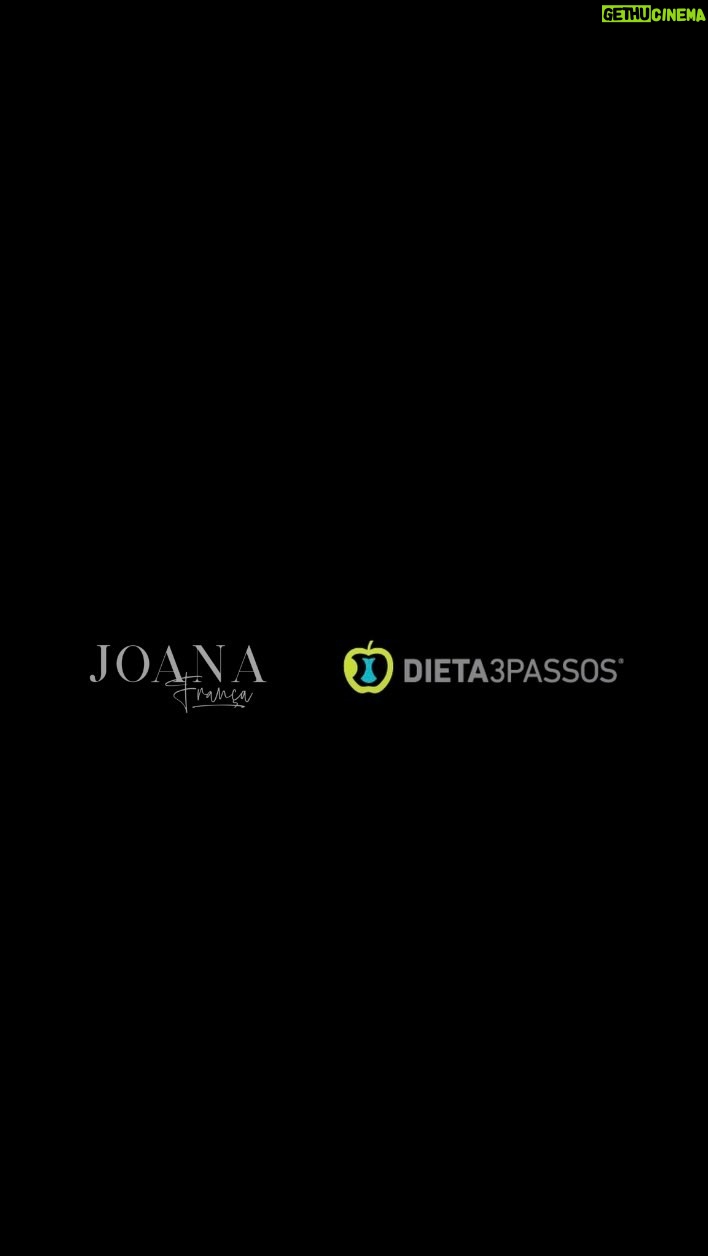 Joana França Instagram - Dieta 3 Passos ✨ Este é o meu testemunho, mas também pode ser o teu! Alcancei o meu objetivo e terminei a jornada com sucesso! 🙌🏼💪🏼 15kg em 4 meses! Grata, grata, grata à @dieta3passos por tudo e por tanto! Gratidão imensa ás minhas doces Nádia, Catarina e Marta por todo o apoio, ajuda, disponibilidade e generosidade sempre presentes! Quero deixar o meu enorme agradecimento à minha maravilhosa @inestrovaonutricionista obrigada por tanto! Agradeço também aos maravilhosos Seres Humanos que fizeram parte desta jornada de três anos e que de alguma forma foram contributo positivo para o alcançar deste objetivo. O B R I G A D A ! Em destaque deixo o meu enorme agradecimento ao meu marido: Nuno, obrigada por estares sempre, EM TUDO (porque assim o escolhes), comigo! O alcançar dos objetivos é e sempre será um resultado de determinação, de escolha, de resiliência individual, mas igualmente de amor, respeito e apoio, também por parte daqueles que nos são mais próximos, que nos amam e suportam! O meu enorme OBRIGADA à mais que fabulosa @shotsandcuts pela produção, captação e edição deste projeto tão especial 🙏🏼 You rock! Deus tens sido tão bom comigo! Obrigada, Vida! #joanafrança #dieta3passos #coachingnutricional #sucesso #maissaude #vidamelhor #objetivosalcançados #pub