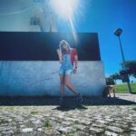 Joana França Instagram - Vou fazer tudo o que eu puder! TUDO! Não quero aceitar desanimar, ver becos sem saída, ver apenas uma hipótese, sentir-me sem soluções…. Sei que se fizermos tudo e largarmos a vida AINDA nos pode surpreender! #amelhorfasedavidaéagora #avidaestáameufavor Living My Best Life