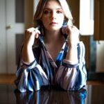 Joana França Instagram - 𝗔𝗺𝗲𝗺-𝘀𝗲! 𝗖𝘂𝗶𝗱𝗲𝗺 𝗱𝗲 𝗱𝗲𝗻𝘁𝗿𝗼 𝗽𝗮𝗿𝗮 𝗳𝗼𝗿𝗮 𝗲 𝗼𝗿𝗴𝘂𝗹𝗵𝗲𝗺-𝘀𝗲 𝗱𝗼 𝗽𝗿𝗼𝗰𝗲𝘀𝘀𝗼 𝗲 𝗱𝗼 𝗰𝗮𝗺𝗶𝗻𝗵𝗼. Começa a minha partilha desta sessão fotográfica, maravilhosamente feita pela fabulosa Marta Curto. Photo by @martacurtophotography Hair and Make up by @eva_lopes3 Clothing by @hippielosophie Fotografia captada no Vila Galé Paço De Arcos - Collection PALÁCIO DOS ARCOS @vilagale @vilagalepalaciodosarcos . . . #joanafrança #martacurtophotography #vilagale #vilagalepalaciodosarcos #evalopes #hippielosophie #photography #photoshoot #loveyourself Hotel Vila Galé Paço De Arcos