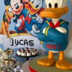 Joana França Instagram - ☀️ O nosso 💙 L U C A S 💙 fez 2 anos e quisemos fazer uma festa e celebração, com todo o amor possivel. Fomos abençoados com uma generosidade tremenda! Para alem de delicioso sabor, foi também uma delicia para o coração tudo o que recebemos para tornar este dia ainda mais especial e por isso agradeço do fundo do coração a: @voa_water pela agua deliciosa e alcalina que nos hidratou nos 30 graus do dia; @sugarssspice por ter os melhores mini salgadinhos que já comi; @ribatejanas_sabor_tradicional pelas melhores empadas e bailarinas (doce) de todas; @brigadesoficial pelos brigadeiros que mais me fazem babar e comer sem fim; @doceeprovocante pelos cakepops, muffins, brigadeiros, bolachas e rosquinhas que me fazem babar por mais e querer comer tudo como se não houvesse amanhã; @suspiris por ter os melhores suspiros e baby pavlovas de sempre; @eleven_cake por ter o melhor bolo piscina do mundo e sem açúcar; @epandys_enterprises por me surpreender sempre com o tremendo cake design e por ter os bolos de aniversário mais lindos e saborosos que tenho o privilégio de conhecer! Obrigada obrigada 🙏🏼 a TODOS 🙏🏼 Last but definitely not least… Obrigada @madebymievents ! Obrigada por teres feito da festa do nosso Lucas, um conto da Disney com toda a cor, doçura e magia que merece! És tremenda e maravilhosa! Aos amigos, à familia, aos nossos… O B R I G A D A! Obrigada por estarem lá todo o ano e por neste dia, uma vez mais, escolherem abençoar-nos com a vossa presença e com o vosso Amor! Sim porque dia 9/6 é e sempre será o melhor e mais bonito dia do ano! (Mãe extremamente babada a falar 😜) Parabéns, filho! Amamos-te De e Para Sempre! #lucastutas #joanafrança #birthdayboy #happybirthday #eventos #babyparty #madebymievents #parceria #parcerias #pub #gratidao
