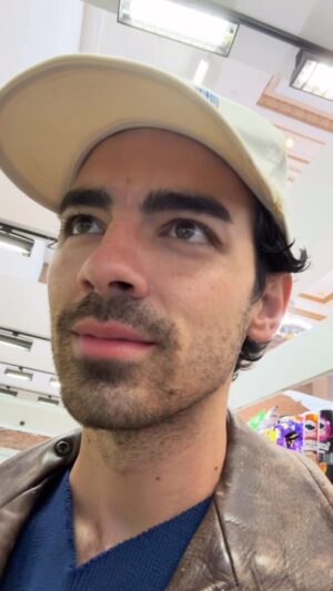 Joe Jonas Instagram - Is it a compliment? Yes or no? 😂