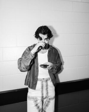Joe Jonas Instagram - 👁️❤️☕️