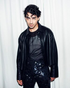Joe Jonas Instagram - Thank you to everyone for all of the birthday love 🖤