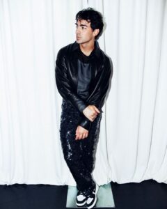 Joe Jonas Instagram - Thank you to everyone for all of the birthday love 🖤
