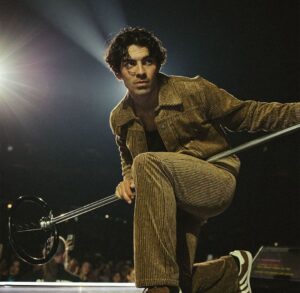 Joe Jonas Instagram - 🖤😛🩷