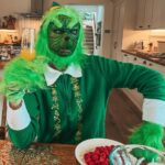 Joe Sugg Instagram - Bah humbug the grinch has been demoted to an elf.. 🙄