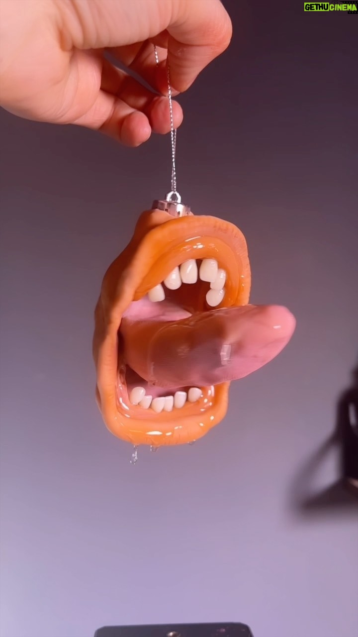 Joe Sugg Instagram - Sorry I’m not done yet.. Baublemas continues with this biting beauty.. let me know in the comments what else could be turned into a “dark bauble” 🤷 #christmas #christmasdecor #art #sculpture