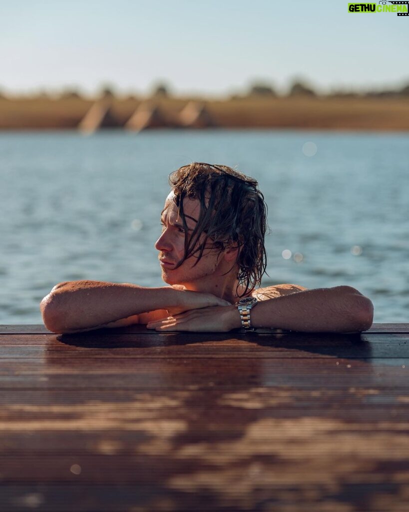 Joe Sugg Instagram - My annual bath time