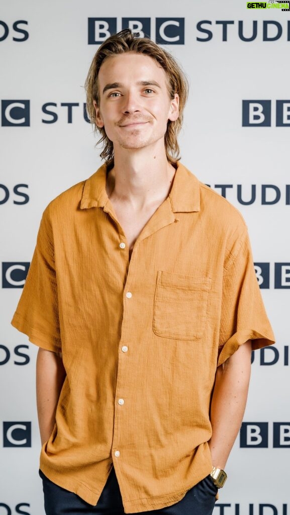 Joe Sugg Instagram - @BBCStudios partners with @Joe_Sugg’s new production company! Final Straw Productions will focus on developing entertainment and factual entertainment formats for audiences of all ages. Joe has been working with the BBC Studios family since 2015, so we can’t wait to see what he and the team at Final Straw Productions deliver next! Click the link in the BBC Studios bio to find out more. #JoeSugg #FinalStrawProductions #BBCStudios