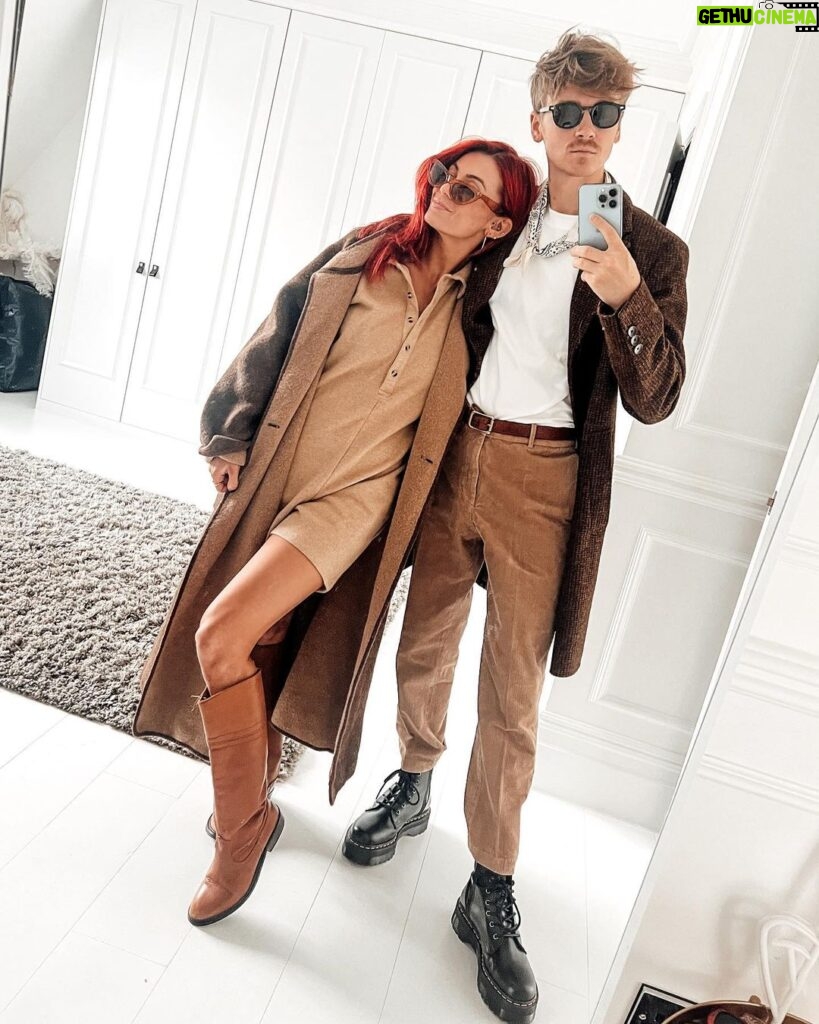 Joe Sugg Instagram - Autumn has thrown up on us today.. Coat: @boss T shirt & Trousers: @uniqloeurope Shoes: @drmartensofficial Neck scarf thing: @zaraman Sunglasses: @circulrco Girlfriend: @diannebuswell Girlfriends clothes: no idea you’d have to ask her on that one.