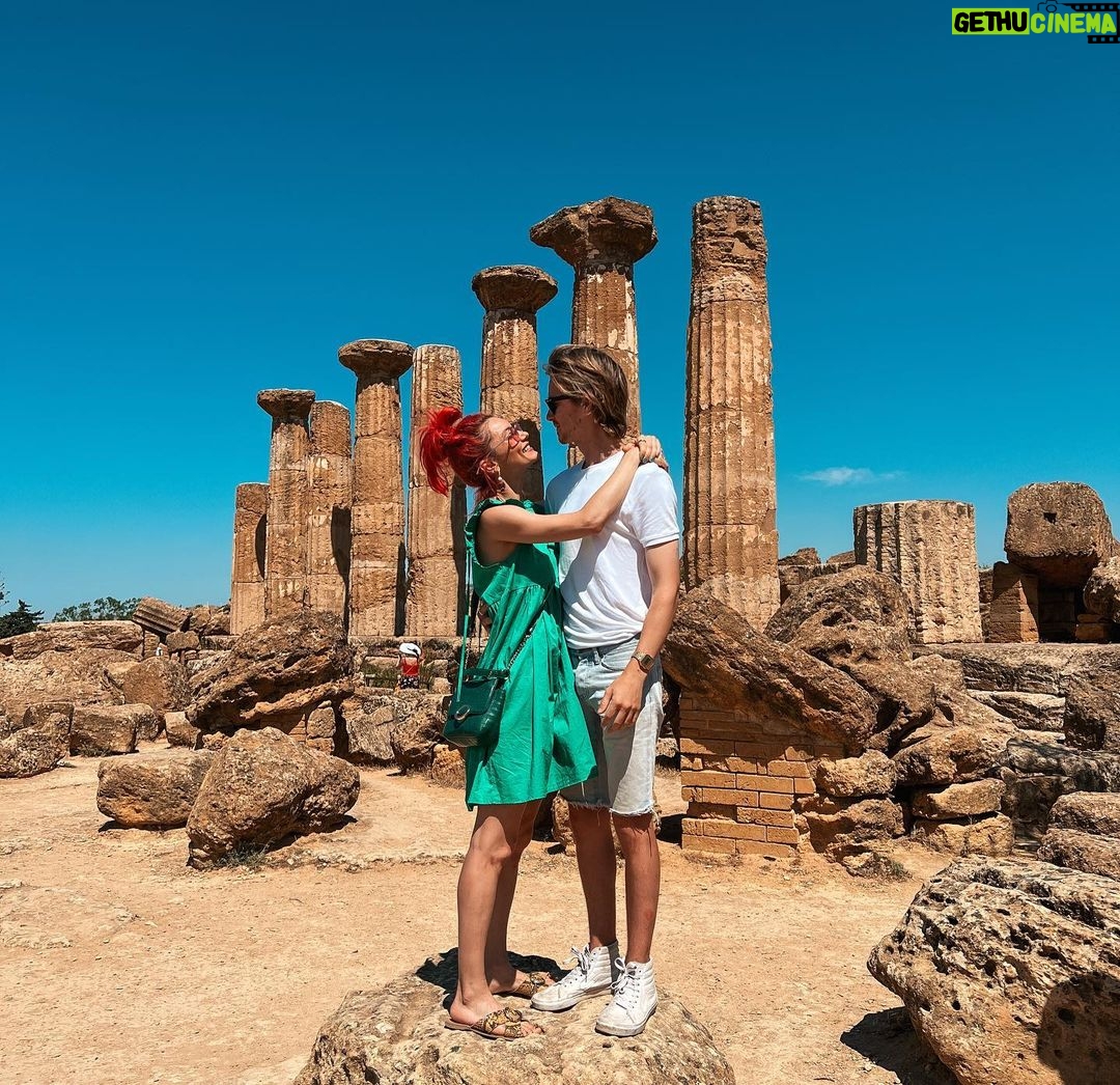 Joe Sugg Instagram - The young archaeologist in me was very happy seeing this. Valle Dei Templi Agrigento