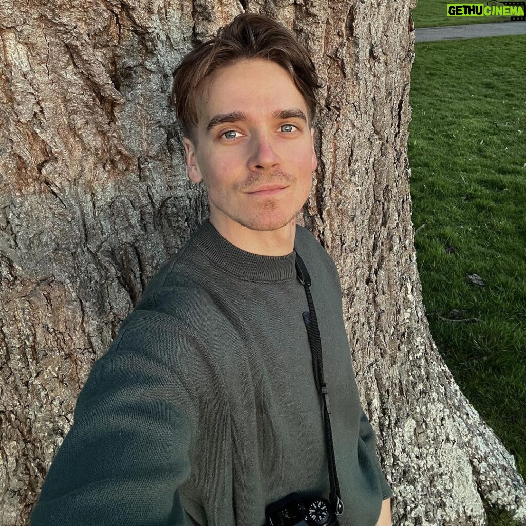 Joe Sugg Instagram - I went for a little stroll yesterday and took my “good camera” with me to see if I could remember what I learnt in A level photography.. I couldn’t remember much but I’m quite happy with those photos.. which ones your favourite? I think mines the one of the blue bells.