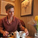 Joe Sugg Instagram - Tea time 🫖