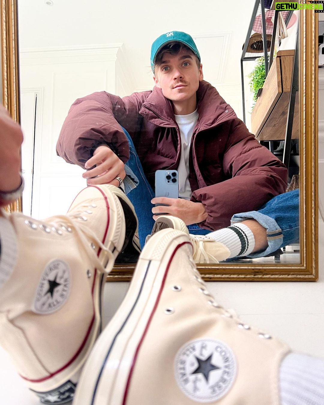 Joe Sugg Instagram - After many many years I’ve buckled in and got a new casual coat.. it’s very warm and I shall remain in it until further notice.. or late spring. That is all.