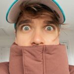 Joe Sugg Instagram - After many many years I’ve buckled in and got a new casual coat.. it’s very warm and I shall remain in it until further notice.. or late spring. That is all.