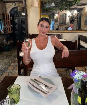 Joey Fisher Instagram - Ohhh to be back in Croatia fine dining with my lady @_jessdavies 🤍