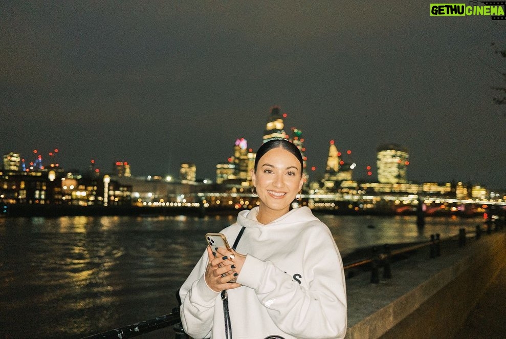 Joey Fisher Instagram - Out and about captured by @gavinglave London, United Kingdom