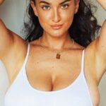 Joey Fisher Instagram - I’m hoping that everyone has watched this by now but if not, PLEASE DO! It’s a very educational watch where @_jessdavies uncovers the crazy online world of catfishing scams and e-whoring, which both of us have fallen victim to due to our content being used and sold online without our consent. What makes it even scarier is that it can happen to ANYONE! The full documentary ‘When Nudes Are Stolen’ is available to stream now on @bbciplayer
