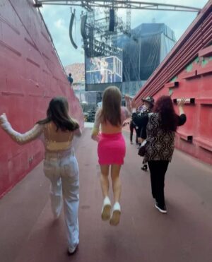 Joey King Instagram - Was any of this real??? Did this actually happen? 
Taylor, you’ve been such a huge figure in my life since we met when I was 9 years old. I’ve known you longer than I haven’t, and I feel so lucky for it. You are truly the most magical person. I love you forever.