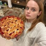 Joey King Instagram – Every fucking time I make a pie I somehow become dory from finding fucking Nemo and forget. I  become ABSOLUTELY delusional. “Oh I love making pie”. Oh do you Joey? You lying little shit. DO NOT EVEN TALK TO ME WHEN IM TRYING TO WORK WITH THE CRUST. Crust. Fuck crust. Crust is such a whiny little bitch. Crust is like Goldilocks. “you didn’t  process me long enough so now I won’t form a shape even resembling dough” or “oh you processed me too much so now I’m the consistency of play-do” like????
Anyway this is my Strawberry rhubarb pie. It was excellent. 10/10. will be doing it again soon.