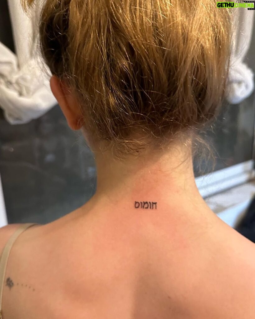 Joey King Instagram - Me?! Have the time of my life in Tel Aviv?!? Guilty. New favorite ink by the lovely @ronniwink Tel Aviv, Israel