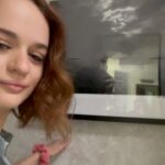 Joey King Instagram - These videos of @kyleallenofficial and I make me miss filming this movie s’much. It is love day everybody so watch these videos and then go watch The In Between on @paramountplus and laugh/cry with us! (The last video hurts my stomach from how hard I laugh at it, Kyle and I shared a trailer wall for a few days and would make truly terrible beats to entertain ourselves)