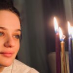 Joey King Instagram – Happy Hanukkah 💛💙