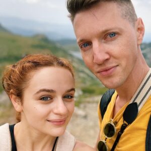 Joey King Instagram - I wish I could beautifully describe how happy I feel in these photos. But I’m no poet, I’m just happy. 🌲🐎🏔🇧🇬