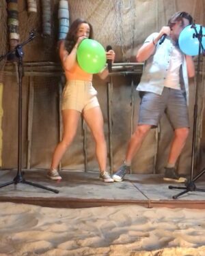 Joey King Instagram - The Kissing Booth 3 is coming out SO SOON. I can’t help myself so I’m gonna be sharing lots of stuff from my time on these movies over the next couple days because dammit I feel like it and you all deserve to see the amount of fun and love put into making them. These videos and pictures make my heart so happy…especially Joels incredibly hot take on cupcakes😂 TKB3 coming to netlfix august 11th