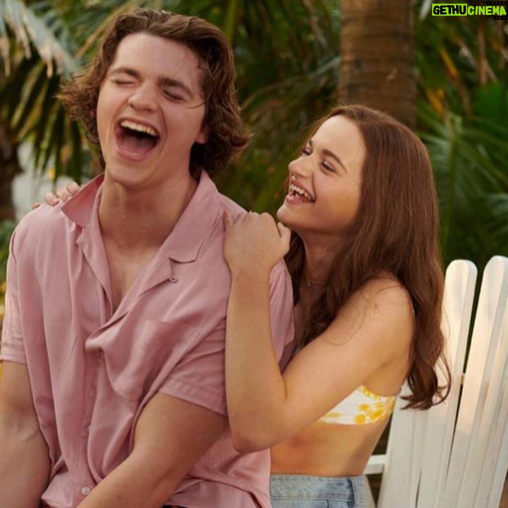 Joey King Instagram - It’s Elle and Lee’s birthday today which gives me a great excuse to dig into the archives of filming TKB 2&3 and post some kinda ridiculously adorable pictures with my best bud @joel_courtney I miss these days. (Also happy birthday @authorbethreekles thank you for writing Tkb and changing our lives!!)