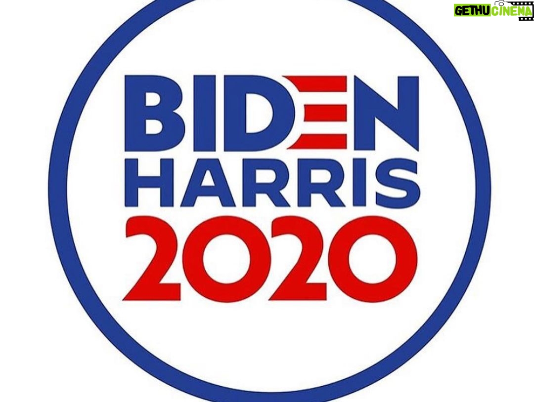Joey King Instagram - My hobbies include 1: building the perfect bagel 2: eating said perfect bagel 3: voting for Biden/Harris by mail. 4: wearing a mask