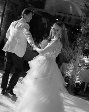 Joey King Instagram - Actor @joeyking and director @stevenpiet have officially tied the knot! “Looking out from the altar at all of our friends and family was an unforgettable moment,” Joey says. “We truly felt so perfectly present and soaking in every detail was pure magic.” The couple's stunning wedding held in a villa in Mallorca was “The Great Gatsby,” Spanish-style. Tap the link in bio to see every photo. Photos: @normanandblake