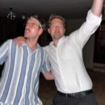 Johannes Nymark Instagram - Vi har festet og fejret, grinet, grædt og krammet i Marbella. Alt sammen for at fejre @abdelight, som altid formår at samle søde og kloge mennesker. Træt og glad🥹❤️ (@jeppechristoffer tager altid de bedste billeder, så han er aldrig med på dem🤷‍♂️)