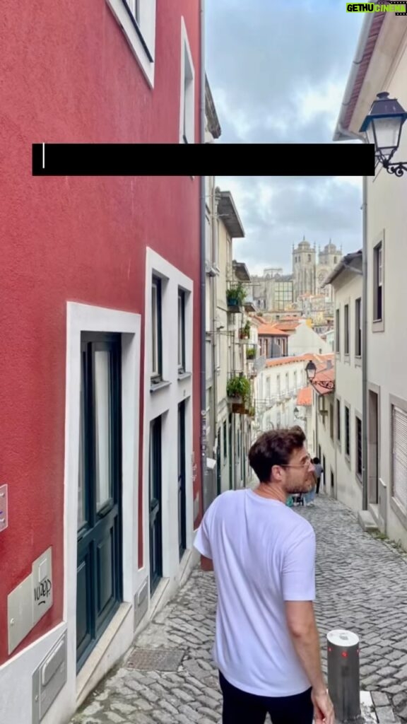 Johannes Nymark Instagram - Er blevet en lille smule forelsket i Porto❤ Farvel og TAK!! #porto #portugal #travel #travelalone #worktrip #actor Porto, Portugal