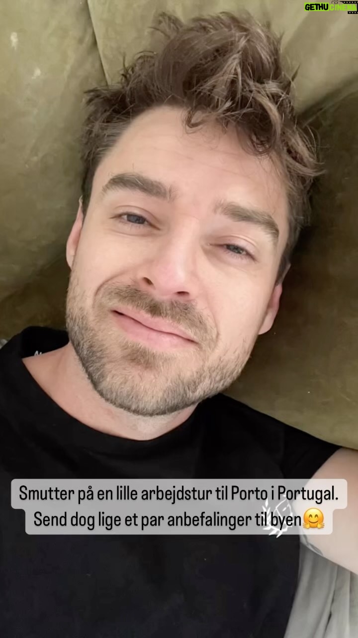 Johannes Nymark Instagram - Skal arbejde 6 dage i Portugal (fedt job jeg har)❤️ Har du lige den der fede anbefaling til Porto?? #portugal #porto #worktrip