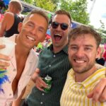 Johannes Nymark Instagram - Så Prider vi på @danskskuespillerforbund vogn🏳️‍🌈 Vink til os og råb hurra for mangfoldighed❤️ @copenhagenpride @jeppechristoffer @kimaceschjerlund