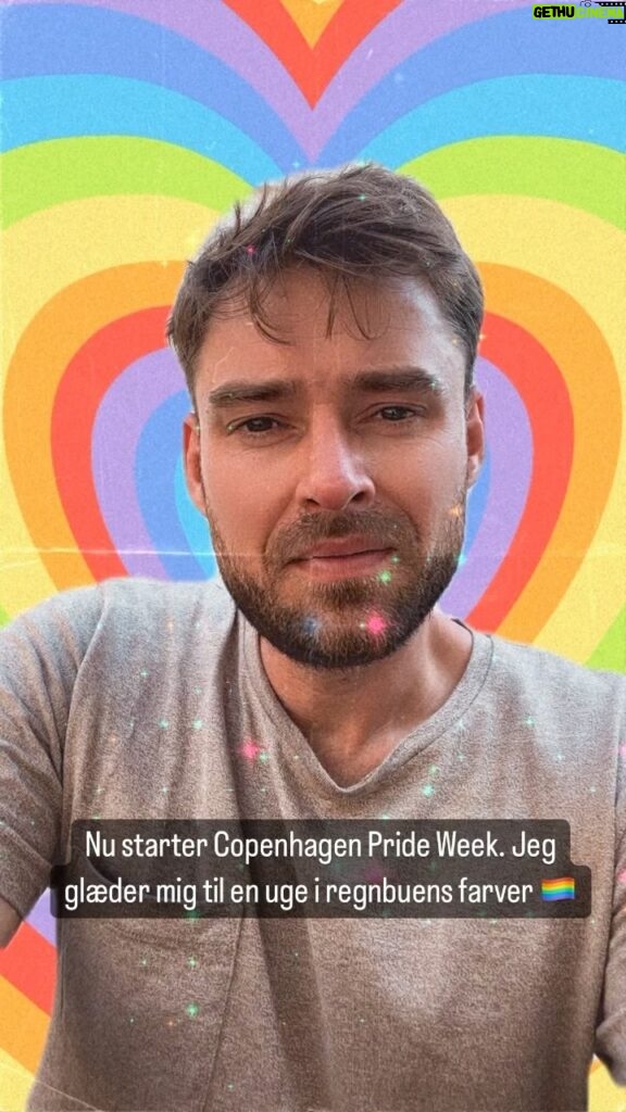 Johannes Nymark Instagram - Der er desværre stadig rigtig meget homofobi derude. Det skal bekæmpes, ligesom det er dejligt at hylde dem, som har kæmpet for minoriteters rettigheder igennem mange år