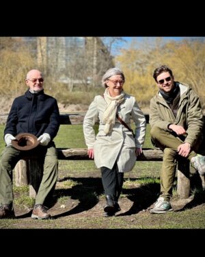 Johannes Nymark Instagram - Det var en god Påske🐣 Venner, familie og den bedste tv-serie længe ❤️ #beef #easter #easterbeef