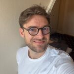 Johannes Nymark Instagram - En meget loyal forræder-spiller. Det var skide sjovt at spille spillet og sjovt at så mange følger med og føler sig underholdt :) Jeg gik meget op i hele tiden at huske på, at det “bare” var et spil. Men det var umuligt ikke at blive suget ind i spillet😵‍💫😍 Vi ses igen på slottet på fredag. @tv2danmark #forræder