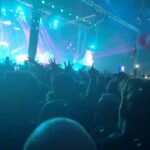 Johannes Nymark Instagram - Total lykkedag på @roskildefestival i går. Perfekt vejr og de dejligste venner, hvor flere af dem selvfølgelig lige optrådte på de to største scener. Jeg elsker, når jeg oprigtigt bliver stolt af mennesker, jeg kender 🧡 @idacorr @nicolaiachton @clarasofiedk. Jeg skal helt sikker på Roskilde igen næste år. TAK. Roskilde Festival