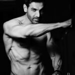 John Abraham Instagram - Love deeply, train fiercely, live freely 🖤👊 @thejohnabraham Photography @dabbooratnani Assisted by @manishadratnani @dabbooratnanistudio #johnabraham #dabbooratnanicalendar #fitnessmotivation #dabbooratnani #dabbooratnaniphotography Dabboo Ratnani Photography