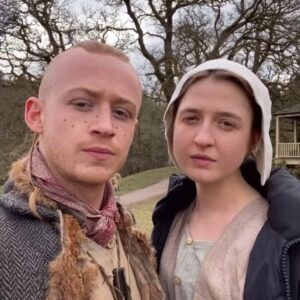 John Bell Instagram - 🚨 Outlander WRAPPED 🚨 Bit late to the party, but as you are all aware now we have officially wrapped on Outlander Season 6! Despite all of the challenges thrown our way we have made it to the end and I couldn’t be prouder of the results. Masks were worn, tears were shed, and Sassenachs got sassy Thank-you to my amazing cast mates and our incredible crew for an unforgettable season. To the fans, watch out! Young Ian and Rollo’s adventures are well on their way to your 📺 🐺🏹✨🥃 Fraser's Ridge, North Carolina