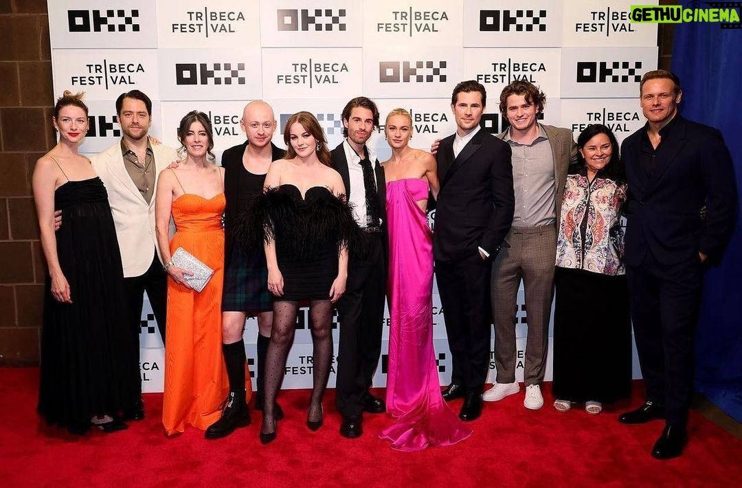 John Bell Instagram - And just like that another incredible premiere for @outlander_starz comes to an end. Thank-you to @tribeca for having us! And a huge thank-you to all of the fans who joined us in watching a very special first episode. You all whooped, gasped, screamed and laughed along with us. A night I’ll never forget. ✨✨✨ Outlander Season 7 coming out June 16th. 4 days to go!!! 🏴🕰️🇺🇸 Tribeca